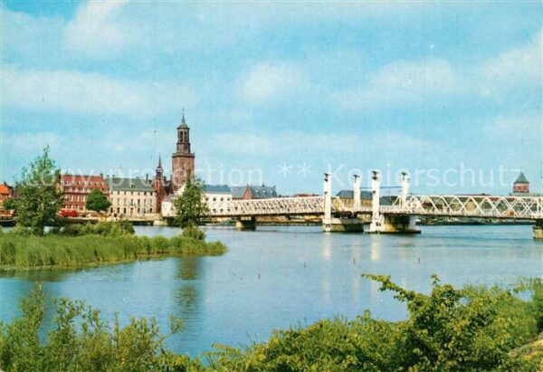 Kampen Niederlande Ijsselbrug met gezicht op de stad