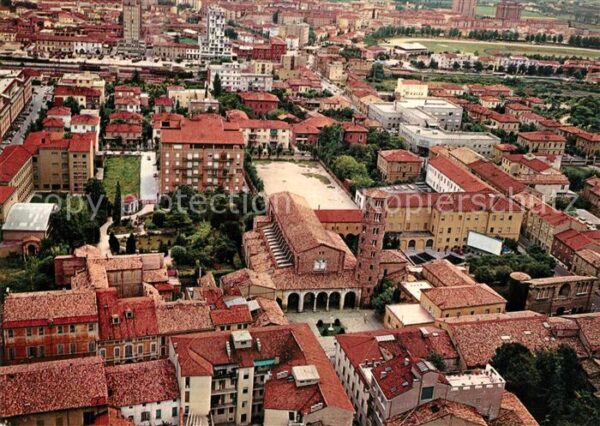 Ravenna Italia Chiesa Sant Apollinare Nuovo e panorama