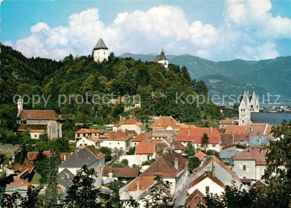Friesach Kaernten Ortsansicht mit Kirche und Petersberg