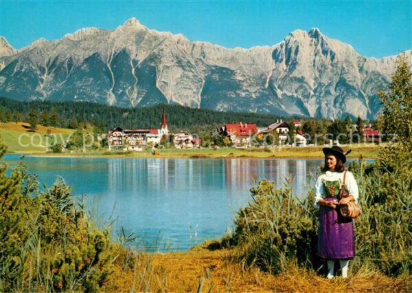 Seefeld Tirol Uferpartie am See Trachten Blick gegen