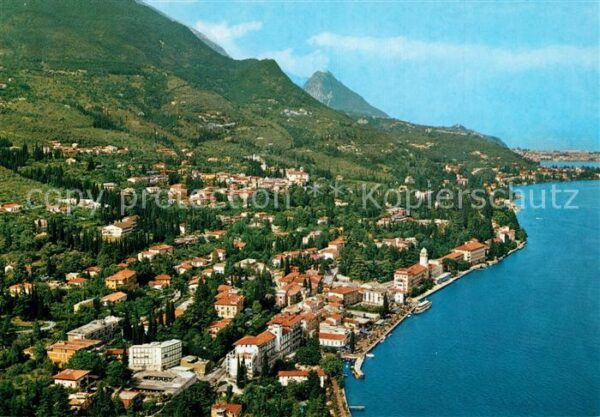 Gardone Garda Fliegeraufnahme Gardasee