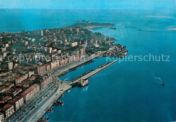 Santander Fliegeraufnahme mit Hafen