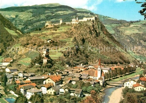 Klausen Eisacktal Suedtirol Blick ins Tal Burg Branzoll Burg Säben