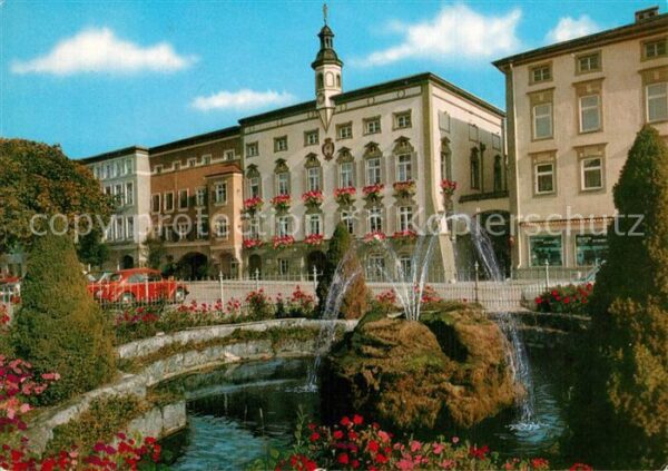 Tittmoning Salzach Marktplatz mit Bayerischem Amtsgericht