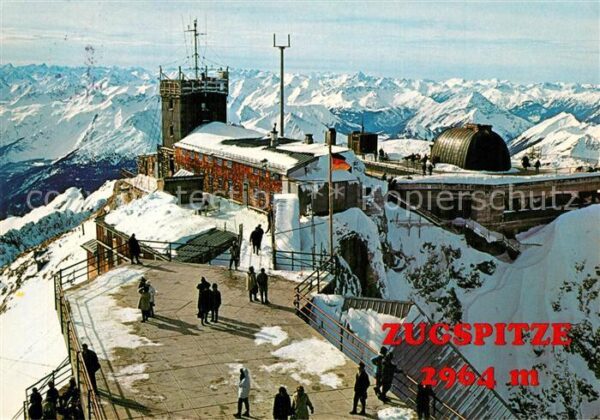 Zugspitze Bergstation mit Lechtaler und Allgäuer