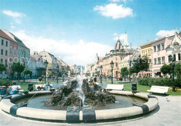 Kassa Kosice Kaschau Slovakia Fontana so zverokruhom v centre mesta
