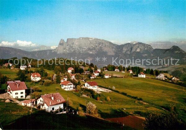 Collalbo Klobenstein Panorama Blick gegen die Dolomiten