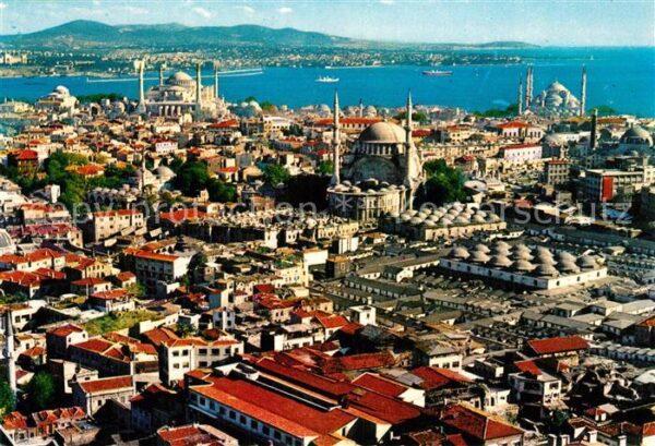 Istanbul Constantinopel Ayasofya Nuruosmaniye Sultanahmet'e dog