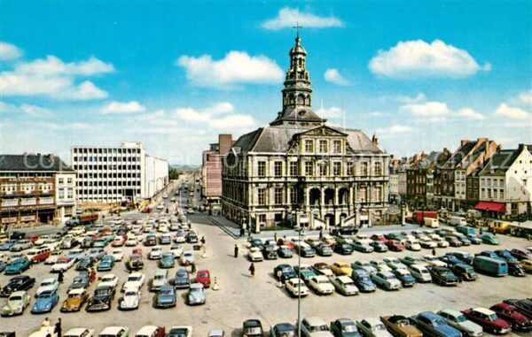 Maastricht Markt met Stadhuis