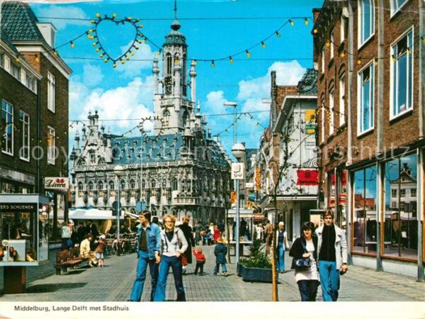 Middelburg Zeeland Lange Delft met Stadhuis Fussgängerzone