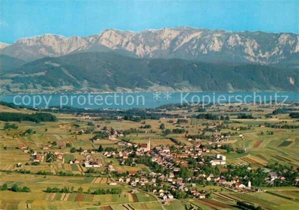 St Georgen Attergau mit Höllengebirge Fliegeraufnahme