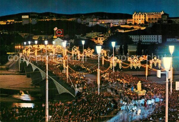Coimbra Convento e procissao nocturna das Festa