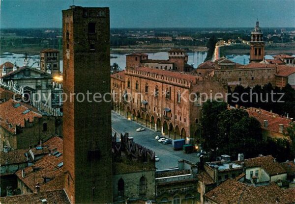 Mantova Torre della Gabbia e scorcio Piazza Sor