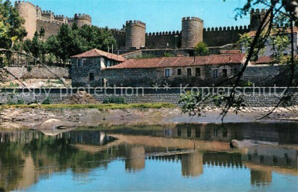 Avila Espana Rio Adaja y murallas Festung