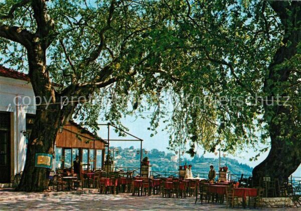 Makrinitsa Hauptplatz des Dorfes Restaurant Terras