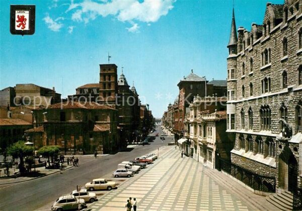 Leon Castilla y Leon Plaza de San Marcelo con Calle Ordono a