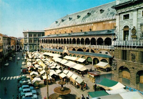 Padova Piazza delle Erbe Palazzo della Ragione