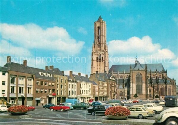 Arnhem Grote Markt met Grote Kerk