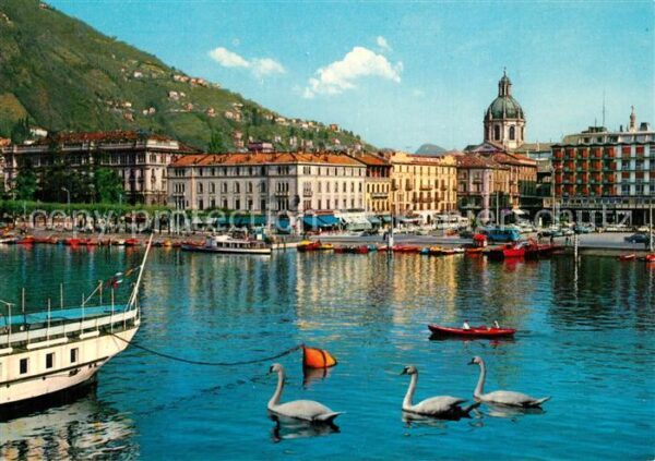 Como Lago di Como Piazza Cavour vista dal lago