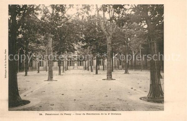 Paris Pensionnat de Passy Cour de Récréation