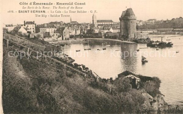 Saint-Servan Ille-et-Vilaine La Cale Tour Solidor Côte d_Emeraude