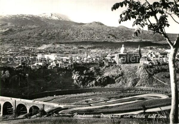 Randazzo Panorama con veduta dell' Etna Vulkan Ä