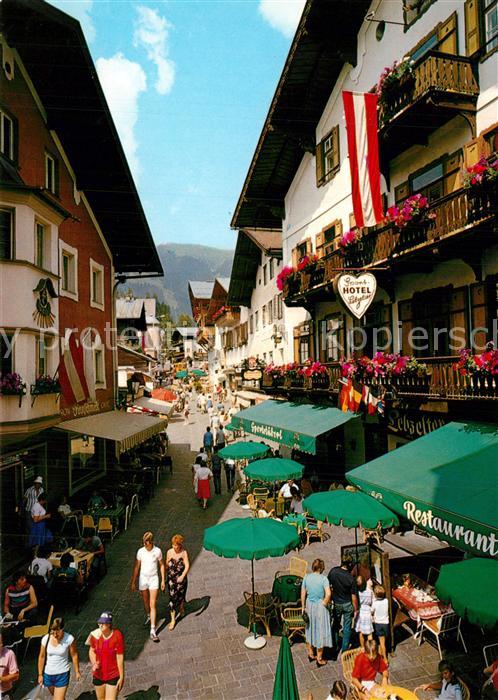 Zell See Fussgängerzone Dreifaltigkeitsgasse mit