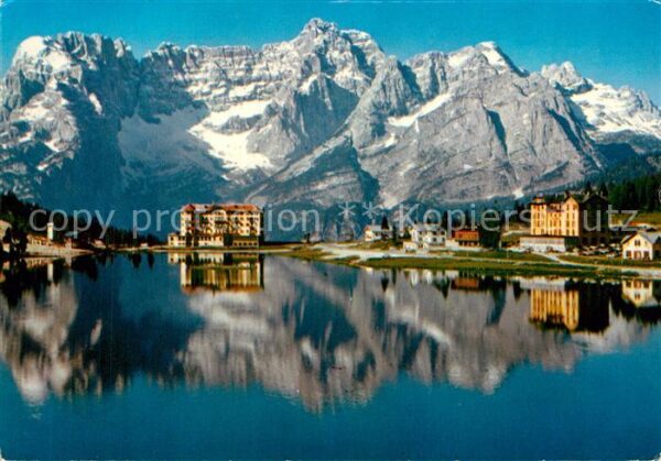 Lago di Misurina Bergsee Misurinasee mit Sorapis Dolomit