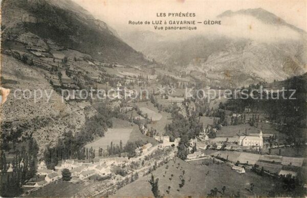 Luz-Saint-Sauveur Hautes Pyrenees Route de Luz a Gavarnie Gèdre