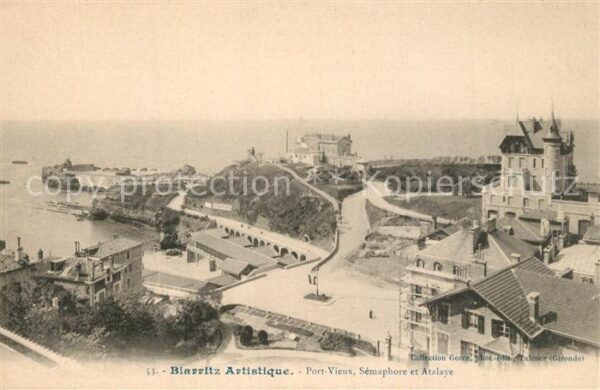 Biarritz Pyrenees Atlantiques Port vieux Sémaphore et Atalaye