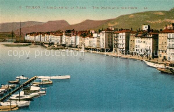 Toulon Var Les quais et la ville