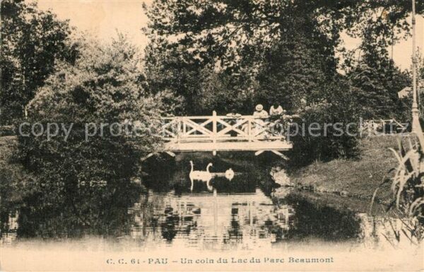 Pau 64 Un coin du lac du Parc Beaumont