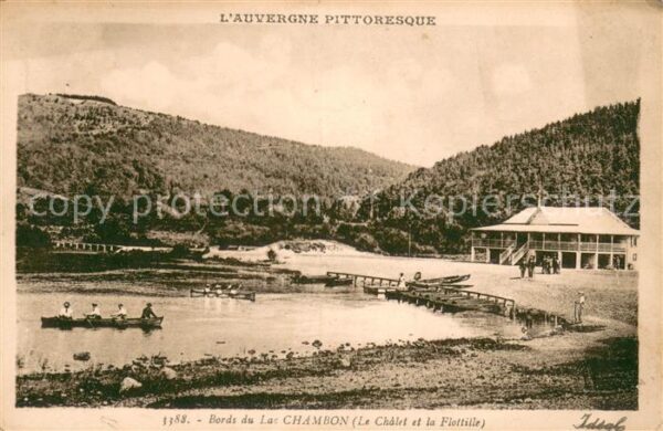 Chambon Charente-Maritime Bords du Lac Chambon Le Chalet et la Fl
