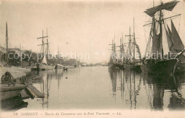Lorient Morbihan Bretagne Bassin du Commerce vers le Pont Tournan