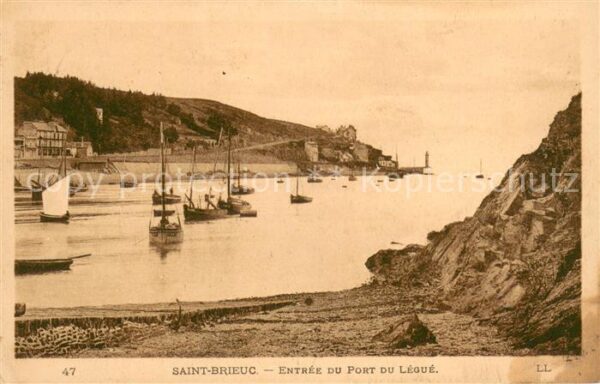 Saint-Brieuc Cotes-d Armor Entree du Port du Legue