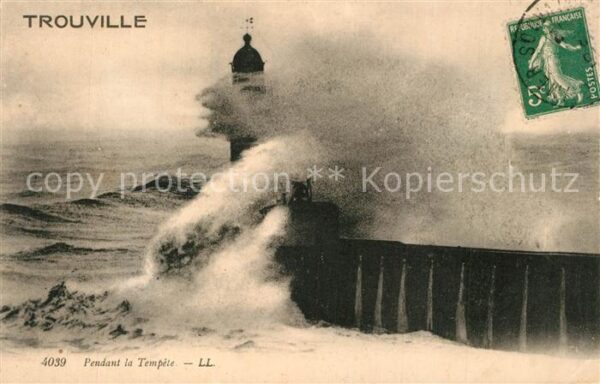 Leuchtturm Lighthouse Trouville Pendant la Tempete