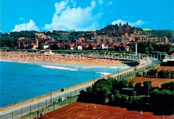 San Sebastian  Pais Vasco ES Ondarreta playa y Club de Tenis