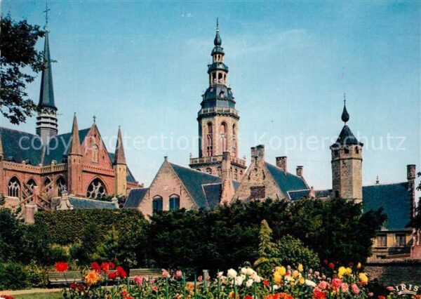 Furnes Veurne West-Vlaanderen Belgie Park Kirchen