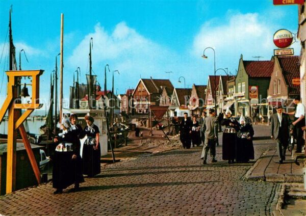 Volendam Promenade