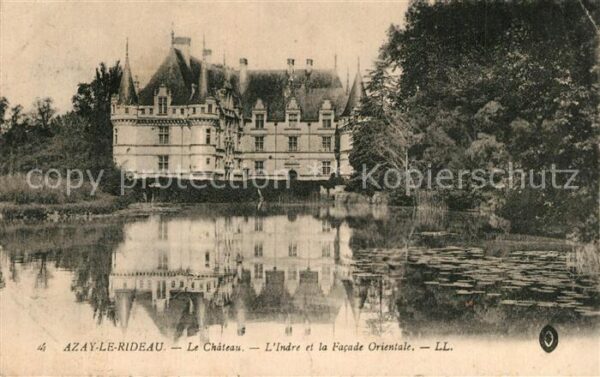 Azay-le-Rideau Chateau Bords de l'Indre Facade Orienta