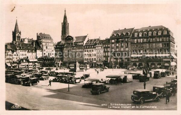 Strasbourg Alsace Place Kleber et la Cathedrale