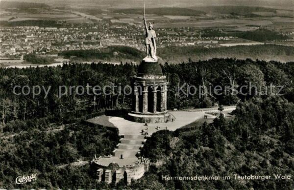 Detmold Hermannsdenkmal im Teutoburger Wald Fli