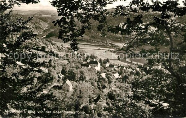 Muggendorf Fraenkische Schweiz Panorama Blick von der Rosenmüllershöhl