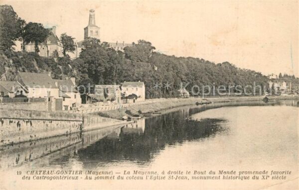 Chateau-Gontier La Mayenne a droite le Bout du Monde pr