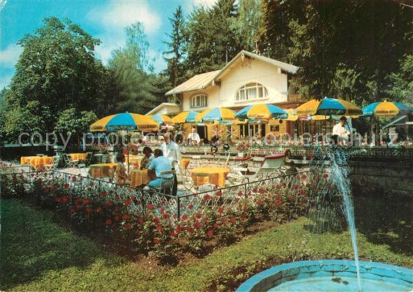 Gruenwald Muenchen Balkan Restaurant Terrasse
