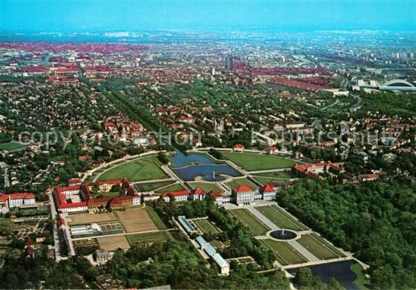 Muenchen Panorama mit Schloss Nymphenburg