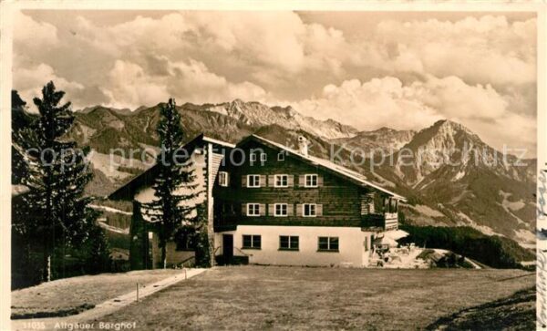 Sonthofen Oberallgaeu Allgäuer Berghof mit Alpe Eck an den Hö