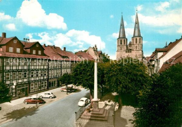 Duderstadt Marktstrasse mit Mariensäule und Basili