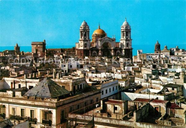 Cadiz Andalucia Vista parcial y Catedral