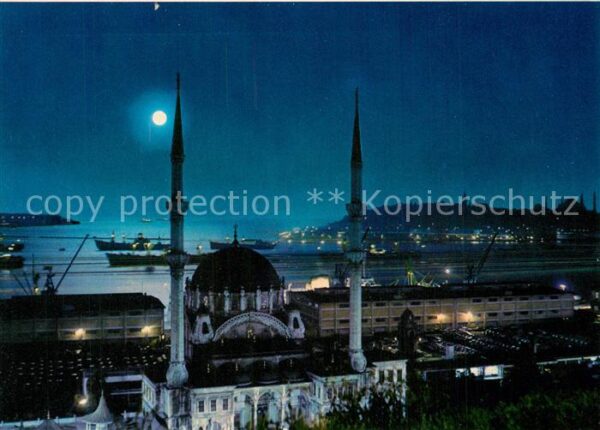 Istanbul Constantinopel on the moonlight